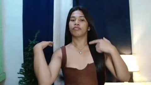 Snapshot of miss_bellah chatting on October 31, 11:20 pm Bellah online show from October 31, 11:20 pm