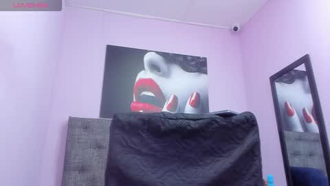 miss_big_ass21 online show from November 20, 12:11 am