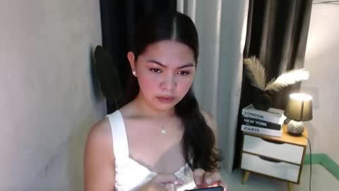 Briella online show from November 12, 5:00 pm