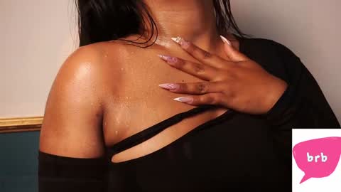 Snapshot of miss_brunette_ chatting on February 8, 6:33 pm lucy 3 online show from February 8, 6:33 pm