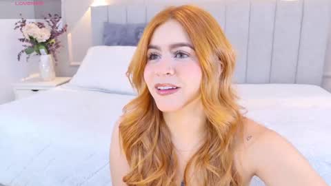 Snapshot of miss_carrot chatting on October 8, 1:48 pm julieta online show from October 8, 1:48 pm