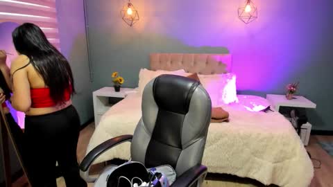 Cataleya online show from November 7, 11:49 am