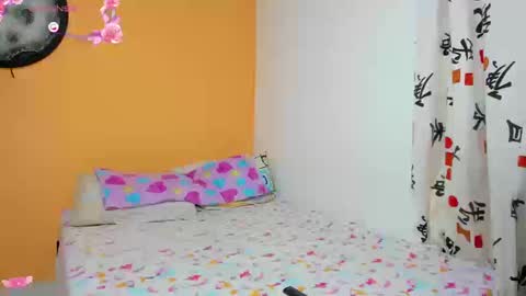 Chryss online show from March 14, 2:51 pm