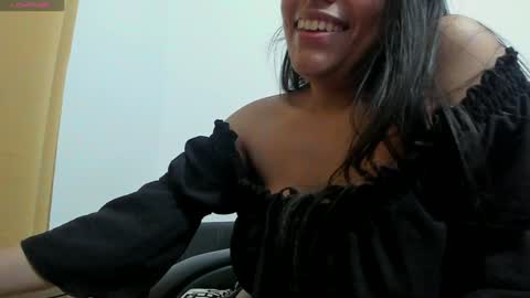 miss_eylens online show from February 26, 12:41 am