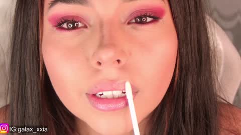  Elisabeth  IG galax xxia       online show from December 30, 3:14 am