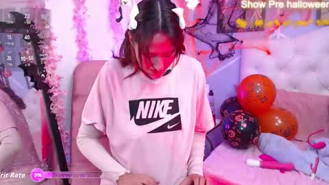 miss_jhelenaa_ online show from October 17, 11:41 pm