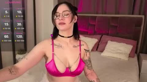 Snapshot of miss_kitty292 chatting on October 19, 4:58 am Gven dont forget to thumbs up me online show from October 19, 4:58 am
