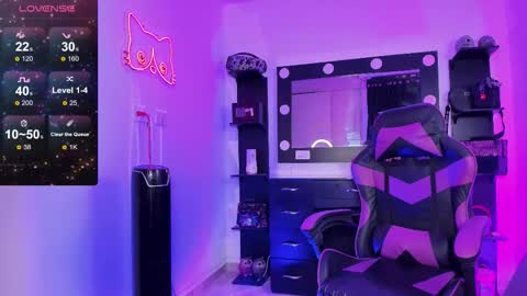 Miss Kittyn online show from December 19, 1:10 am