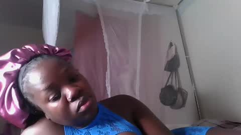 Snapshot of miss_kookie chatting on March 1, 6:43 pm miss_kookie online show from March 1, 6:43 pm