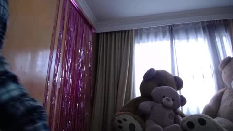 lilieth  online show from March 2, 5:41 pm