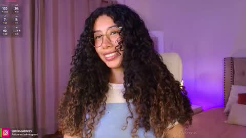 Amy Olivera online show from November 19, 1:22 pm