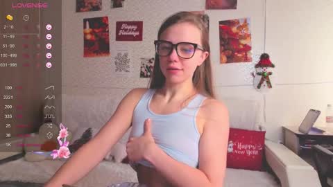 Bella online show from March 31, 4:56 am