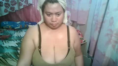 Snapshot of miss_v0lcan0 chatting on March 3, 10:00 am miss v0lcan0 online show from March 3, 10:00 am