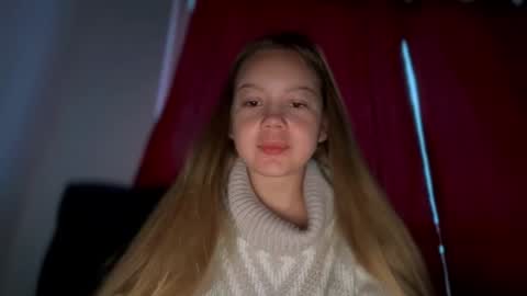 Ameliahs online show from March 27, 11:00 am