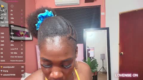 Miss Evelyn  online show from December 14, 2:55 am