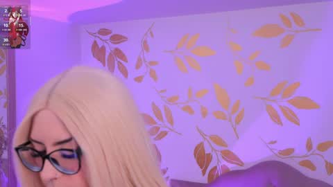 Snapshot of misselektra__ chatting on October 7, 4:50 am ELEKTRA online show from October 7, 4:50 am