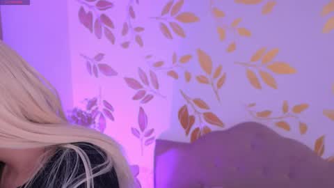Snapshot of misselektra__ chatting on September 10, 4:45 am ELEKTRA online show from September 10, 4:45 am