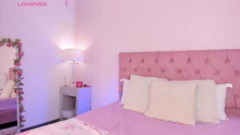 Melany Hiller online show from December 15, 3:01 am