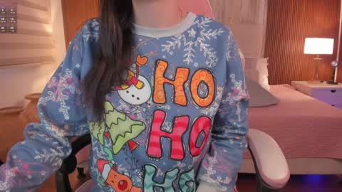 Snapshot of missisabella1 chatting on December 27, 11:39 am Bella Castillo online show from December 27, 11:39 am