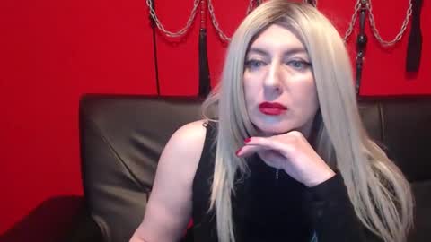 Snapshot of misskaliania chatting on February 20, 3:41 pm MissKaliAnia online show from February 20, 3:41 pm