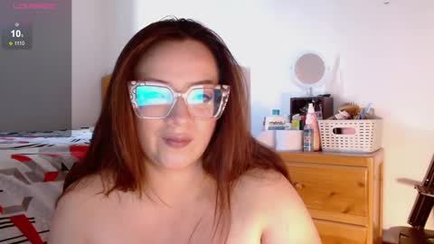 Snapshot of misslady__eva chatting on January 28, 10:23 pm eva online show from January 28, 10:23 pm