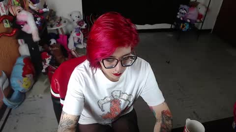 Miss Mia online show from February 10, 1:55 pm