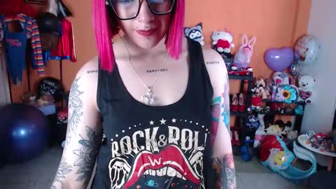 Miss Mia online show from November 5, 3:50 pm