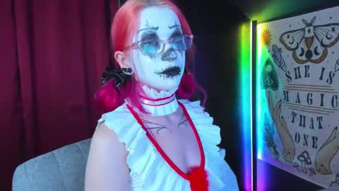 Snapshot of missnikkivill chatting on October 6, 4:29 am Mistress Nikki Vill online show from October 6, 4:29 am