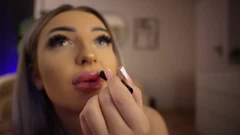 Miss Obsidian online show from February 3, 9:18 pm