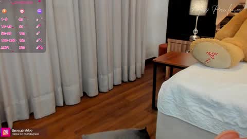 Pau Giraldo online show from February 19, 11:25 pm