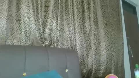 pretty gal online show from November 18, 10:00 pm