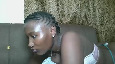 pretty gal online show from November 23, 6:42 pm