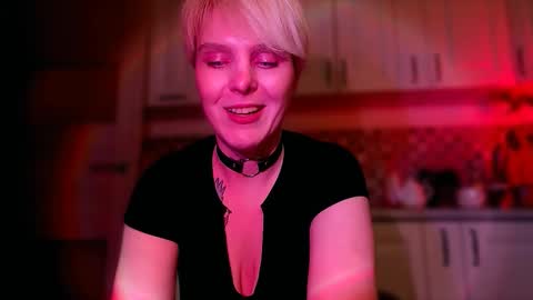 Snapshot of missseverina chatting on October 31, 7:18 pm Severina but you can call me Miss Goddess Pretty  online show from October 31, 7:18 pm