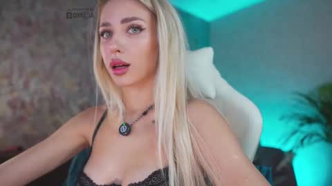 Eva online show from November 3, 1:20 am