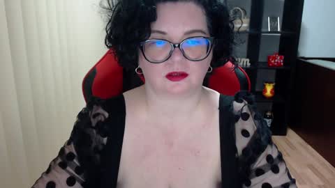 Snapshot of misstruble chatting on February 13, 10:55 am MissTruble online show from February 13, 10:55 am