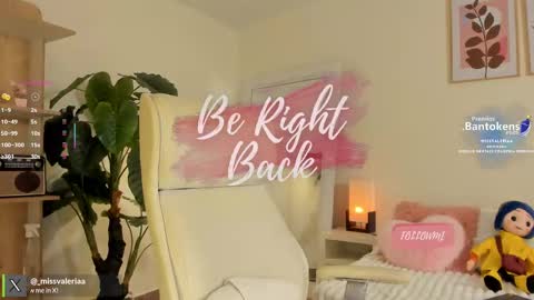 Valeria Davila online show from October 7, 1:04 pm