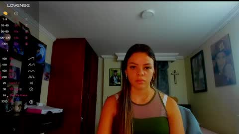 missvalery1 online show from May 28, 10:40 pm