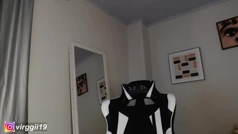 Snapshot of missvirggii chatting on September 23, 10:41 pm missvirggii online show from September 23, 10:41 pm