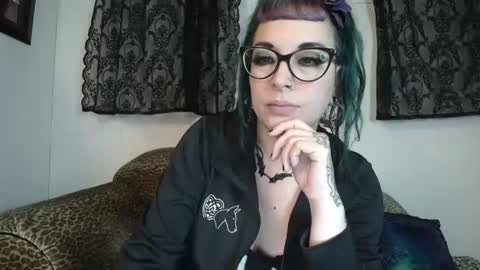 Missy Dee online show from November 18, 9:21 am