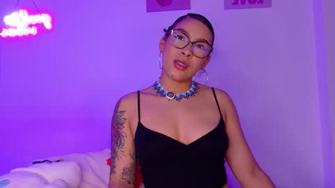 Missy Gainer online show from November 30, 2:05 am