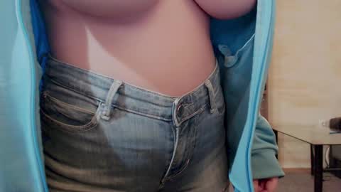 Brina online show from December 12, 7:08 am