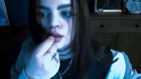 Ines online show from December 1, 4:42 pm