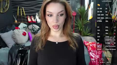 Snapshot of mistress_darsy chatting on October 14, 1:57 pm Darsy online show from October 14, 1:57 pm