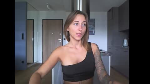 Snapshot of mistress_kasandrra chatting on October 6, 12:00 pm Mistress Cassie - Cash online show from October 6, 12:00 pm