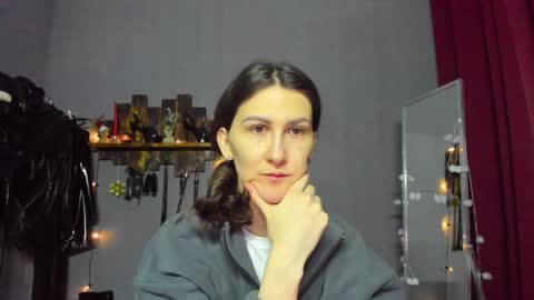 Snapshot of mistress_pamela_ chatting on January 9, 3:26 am Mistress Pamela online show from January 9, 3:26 am
