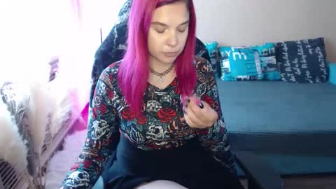 Snapshot of mistressbailey_x chatting on September 14, 11:08 am Miss Bailey online show from September 14, 11:08 am