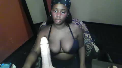 mistressmochareign online show from February 19, 2:55 am