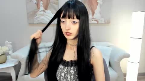 Misty online show from November 10, 6:36 pm