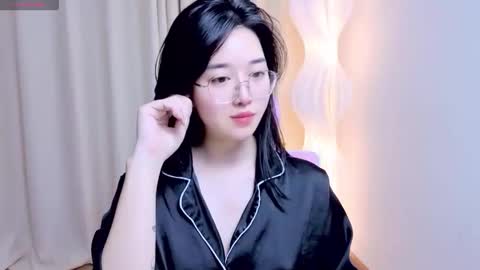 miu_999 online show from May 8, 4:49 am