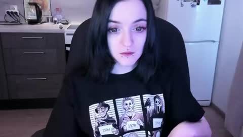 lina. online show from June 25, 9:35 am